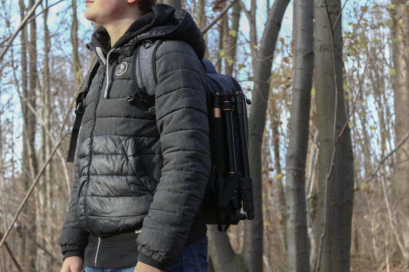 非常に安全でスタイリッシュなカメラバックパック